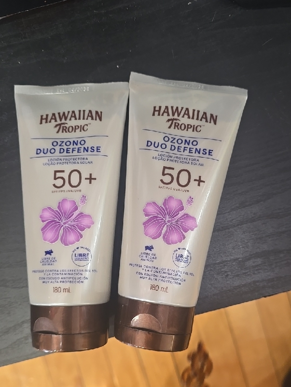 2 Hawaiian Tropic Ozono Duo Defense SPF 50+ Sunscreen - Pink